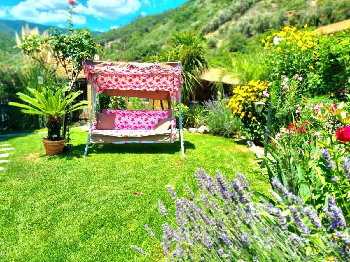 Casa Vacanze Family Albisola Superiore Exterior foto